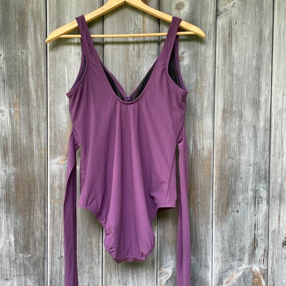 Land's End Women's Side-Tie V-Neck Wrap Eggplant One-Piece Swimsuit with Bra 12 - Picture 7 of 11